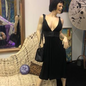 VINTAGE SLEEVELESS DRESS WITH LEATHER BODICE BELT